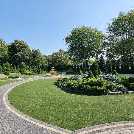 Hotel Hesperus Miedzyrzec Podlaski Bagian luar foto