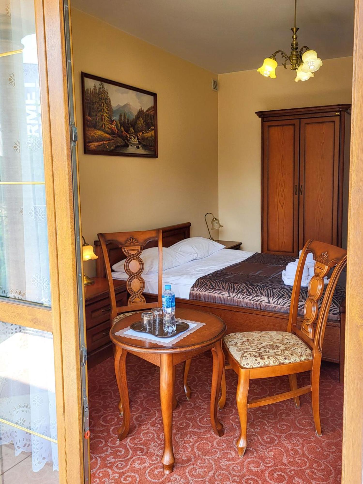 Hotel Hesperus Miedzyrzec Podlaski Bagian luar foto