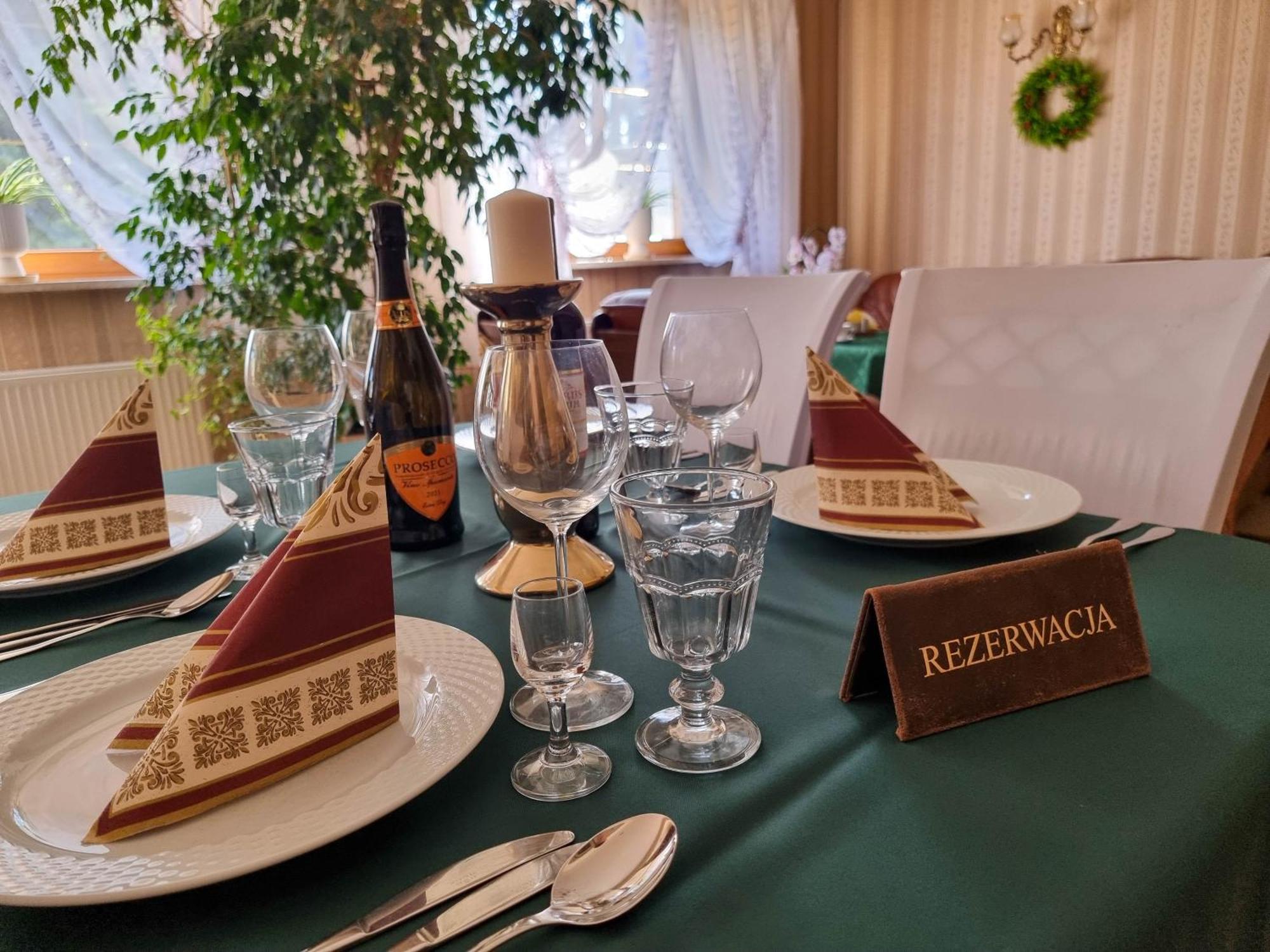 Hotel Hesperus Miedzyrzec Podlaski Bagian luar foto